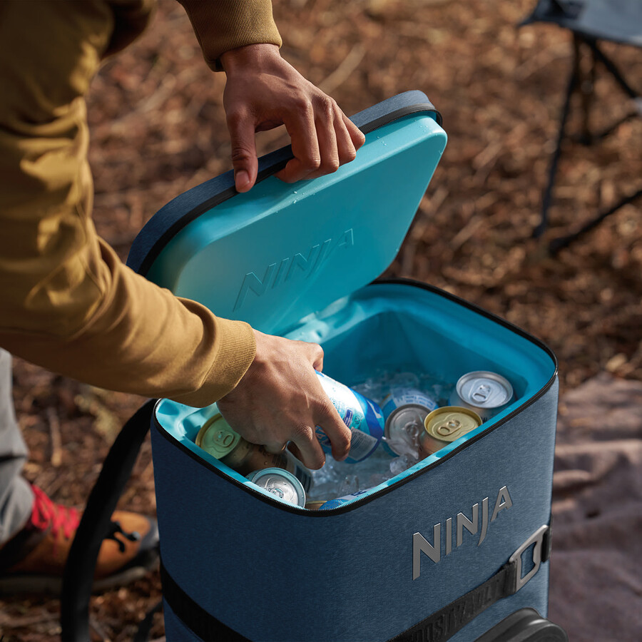 mochila térmica ninja frostvault go de 23 litros y 36 latas - azul lakeshore